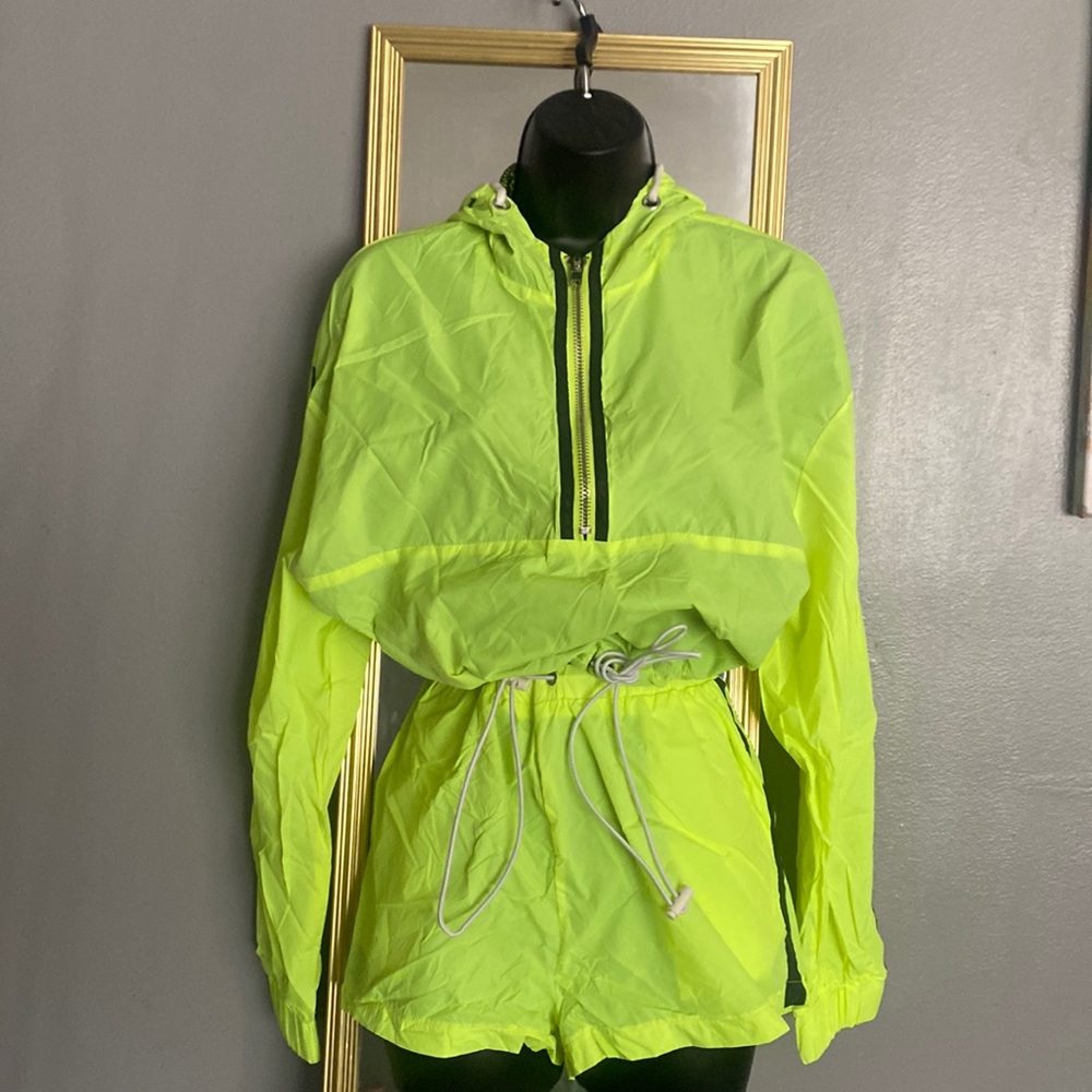 COPY - 2 Piece Short Set "Windbreaker"